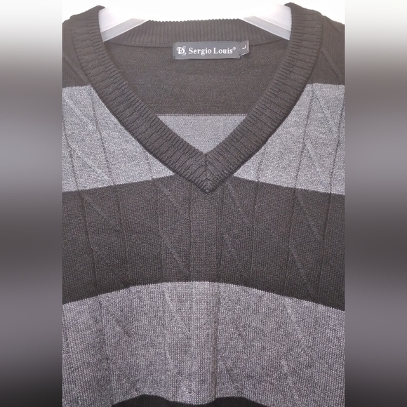 Sergio Louis Men's Black & Grey Striped V-Neck Size Large. - Picture 8 of 10